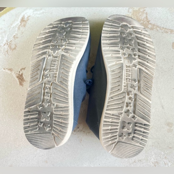 Hey Dude Womens Wendy Chambray Linen Cotton Blend Comfort Moc Moccasin Size 8 - Picture 3 of 6